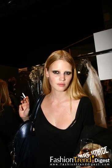 GIVENCHY 08