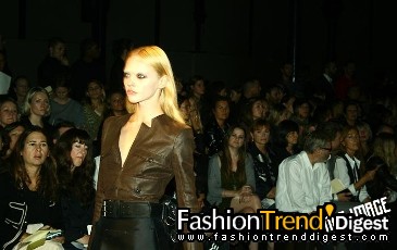 GIVENCHY 08