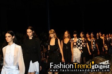 GIVENCHY 08