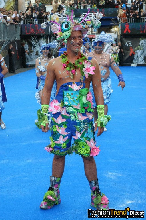 走藍毯 