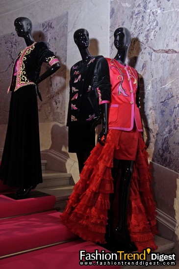 ESCADA : A View on Fashion 1978-2009