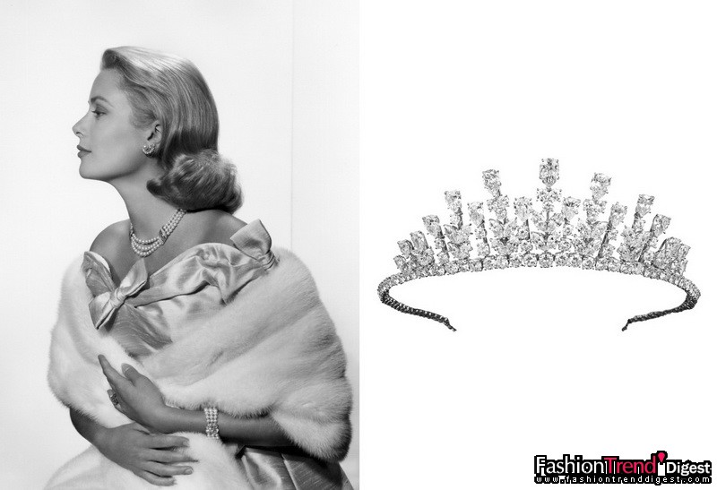 靈氣之師：由摩納哥王妃葛蕾絲•凱莉 (Princess Grace of Monaco) 配戴的頭冠<br>
黃金、鉑金及鉆石，1976年<br>
<br>
銀幕女神葛蕾絲•凱莉 (Grace Kelly) 演活了她自己的童話——當她于1956年下嫁摩納哥雷尼爾王子時，全球為之雀躍不已。<br>
<br>
此前一年的1955年，摩納哥公國已委托 Van Cleef & Arpels 梵克雅寶創作一套訂婚珠寶，包括三圈項鏈、手鐲、耳環及一枚指環。三個月后，品牌獲頒"摩納哥公國指定供貨商""Official Supplier to the Principality of Monaco"的榮譽頭銜。整套珠寶由此成為葛蕾絲•凱莉王妃生活的一部分，伴隨她走過無數官方場合和私人聚會，也真切傳載了品牌和王妃之間的親密關系。<br>
<br>
葛蕾絲•凱莉王妃多次于摩納哥的 Van Cleef & Arpels 梵克雅寶精品店選購珠寶，包括一枚以鉆石和藍寶石鑲嵌的花朵胸針、一串于1970年代設計的黃金糙面長項鏈、Alhambra項鏈、Roses de Noël胸針和耳環、一個Daisy百寶匣、一頂Swan頭冠、珊瑚和鉆石長項鏈及胸針套裝。<br>
<br>
1978年，Van Cleef & Arpels梵克雅寶再次見證摩納哥的王室婚盟。在女兒卡羅琳公主 (Caroline) 與菲利普‧賈納 (Philip Jugnot) 的婚禮上，葛蕾絲•凱莉王妃戴上品牌設計的鉑金鑲嵌梨形、欖形及圓形鉆石冠冕，重77.34克拉。<br>
<br>
Van Cleef & Arpels 梵克雅寶典藏 