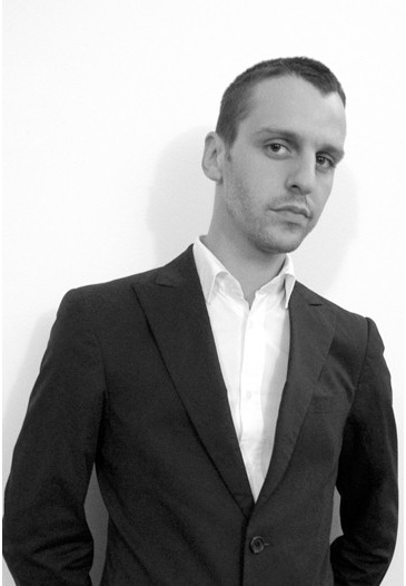 2009rл