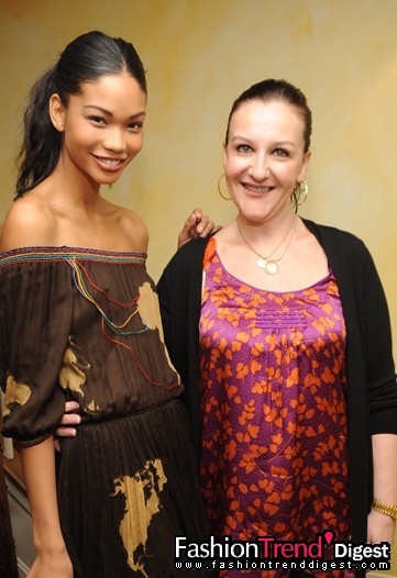 11月17日：Sophie Theallet 贏得了CFDA/Vogue時尚大獎。圖為Chanel Iman和Sophie Theallet。 