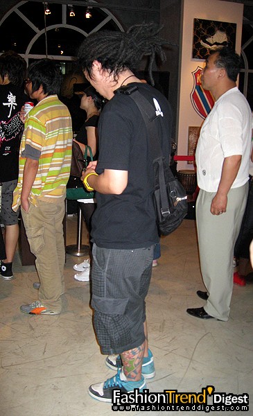 SOURCE ֮ sneaker pimps !