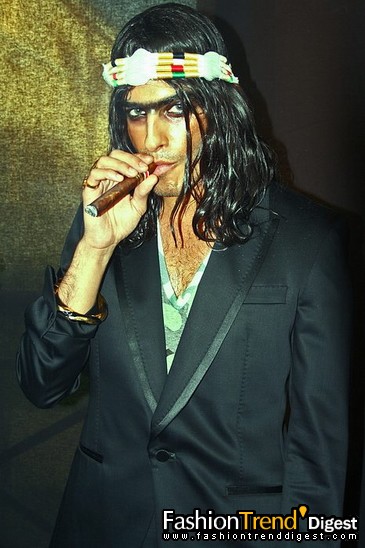 FTD-foto̽I(yng)John Galliano(chng)_(ti)(zhn)ʿ