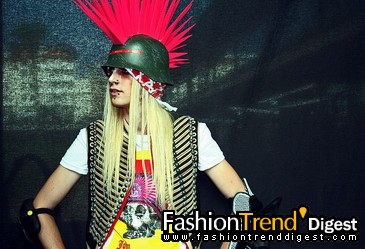 FTD-foto̽IJohn Galliano_(zhn)ʿ