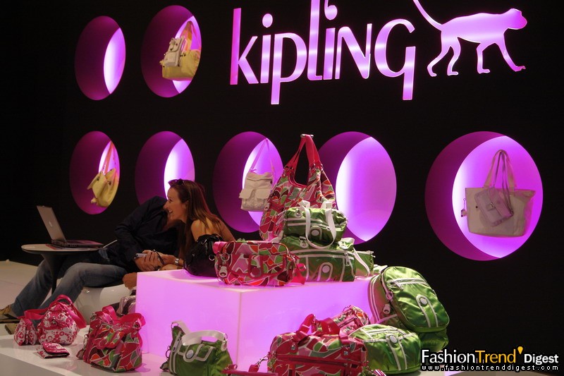 Fashion時(shí)裝展區(qū)，品牌Kipling 