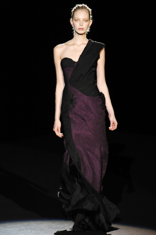 Carolina Herrera 09ﶬDƬ