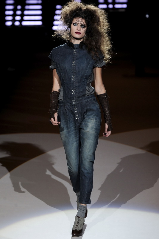Diesel 09ﶬDƬ