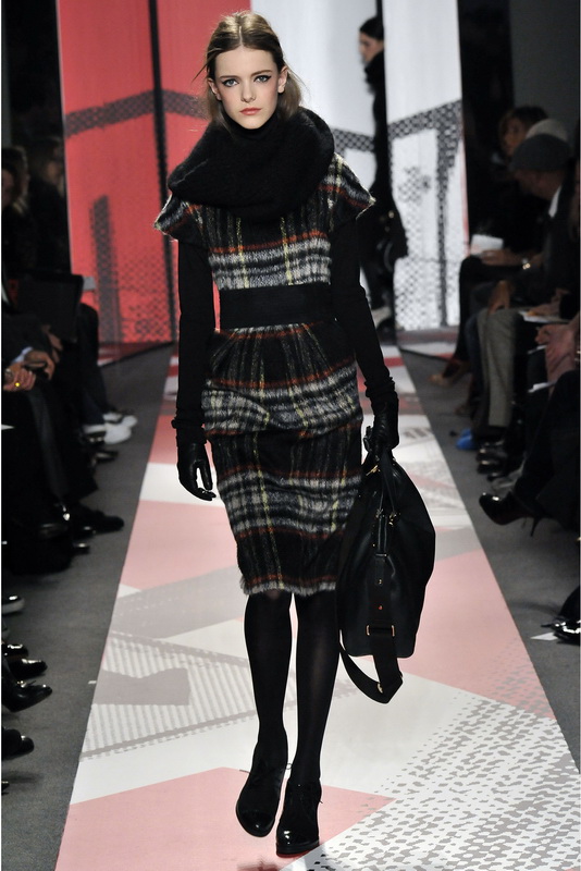 DKNY 09ﶬDƬ