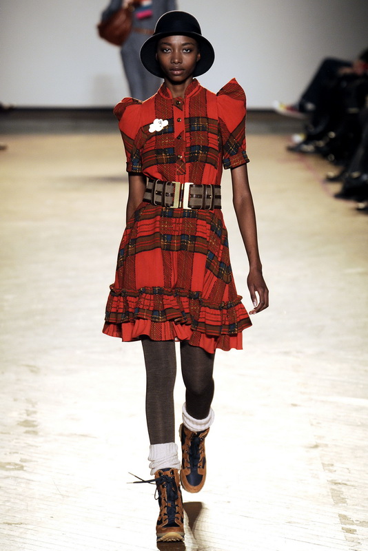 Marc by Marc Jacobs 09ﶬDƬ