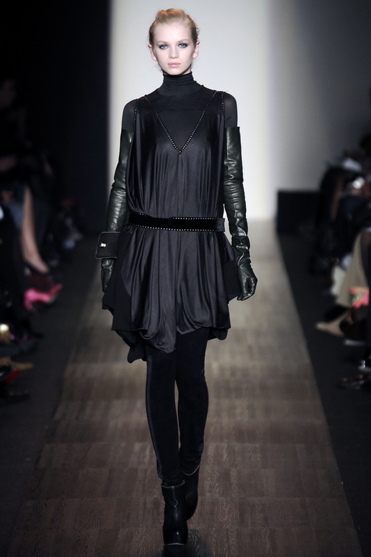 Max Azria Collection 09ﶬDƬ