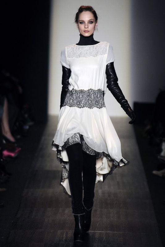 Max Azria Collection 09ﶬDƬ