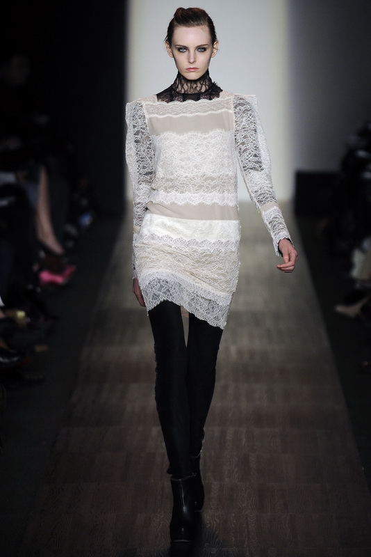 Max Azria Collection 09ﶬDƬ
