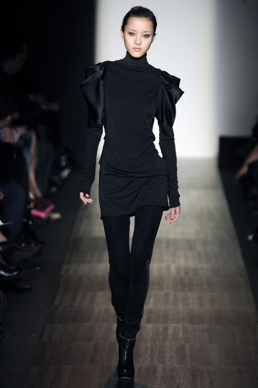 Max Azria Collection 09ﶬDƬ