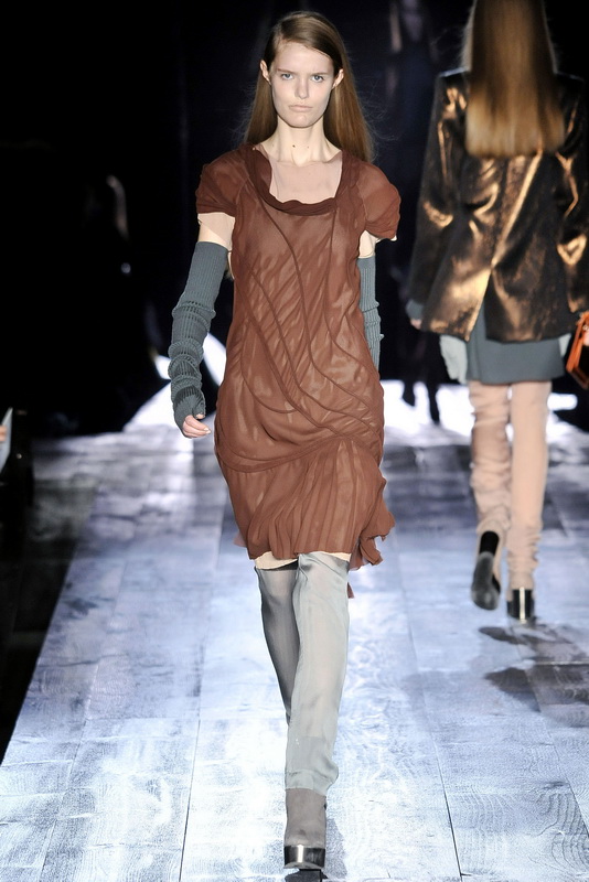 Philosophy Di Alberta Ferretti 09ﶬDƬ