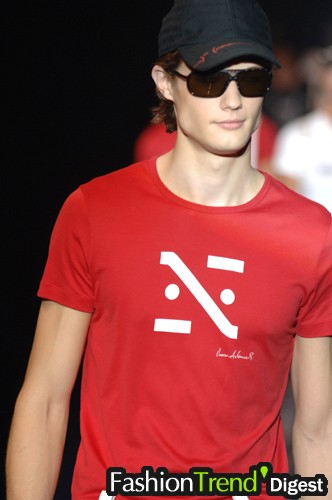 Emporio armani red 07ĸDƬ