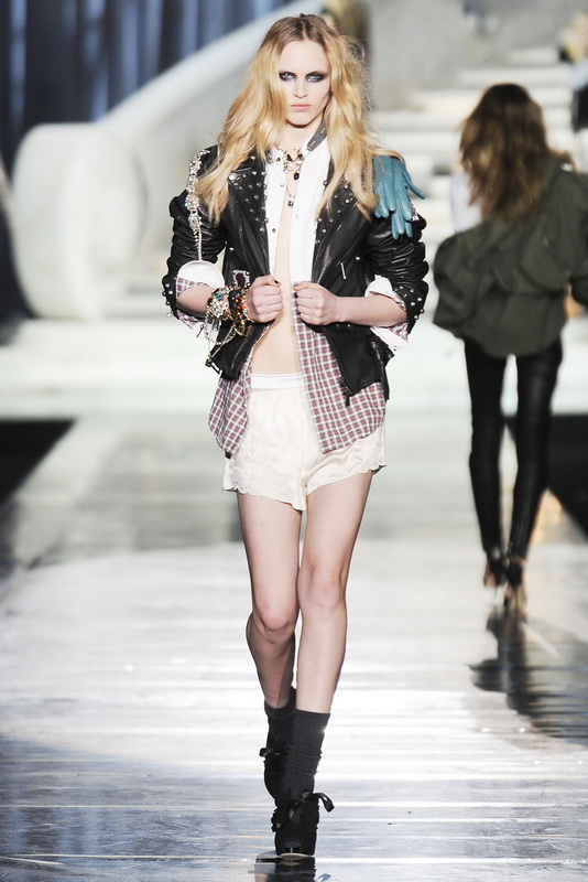 Dsquared 2 09ﶬDƬ