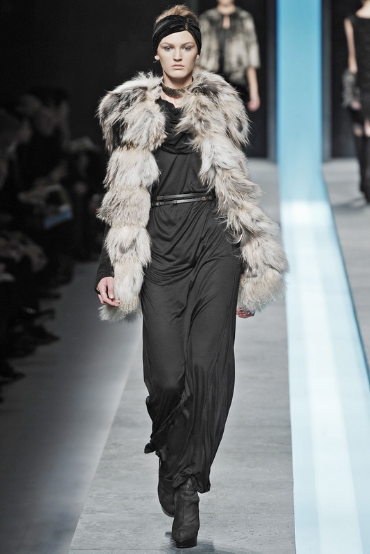 Fendi 09ﶬDƬ