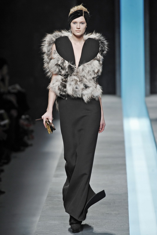 Fendi 09ﶬDƬ