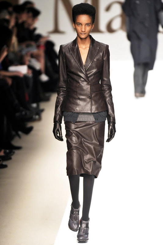 Maxmara 09ﶬDƬ