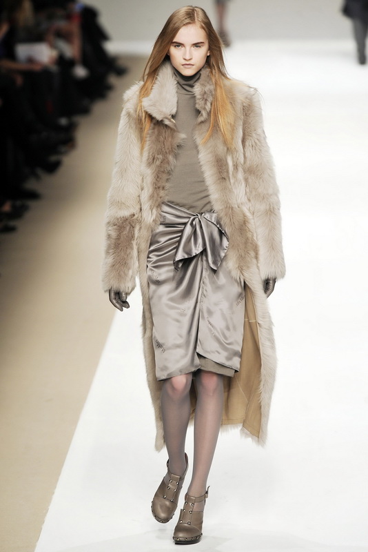 Maxmara 09ﶬDƬ