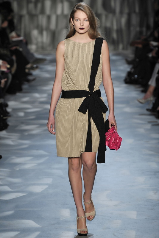 Moschino - Cheap & Chic 09ﶬDƬ