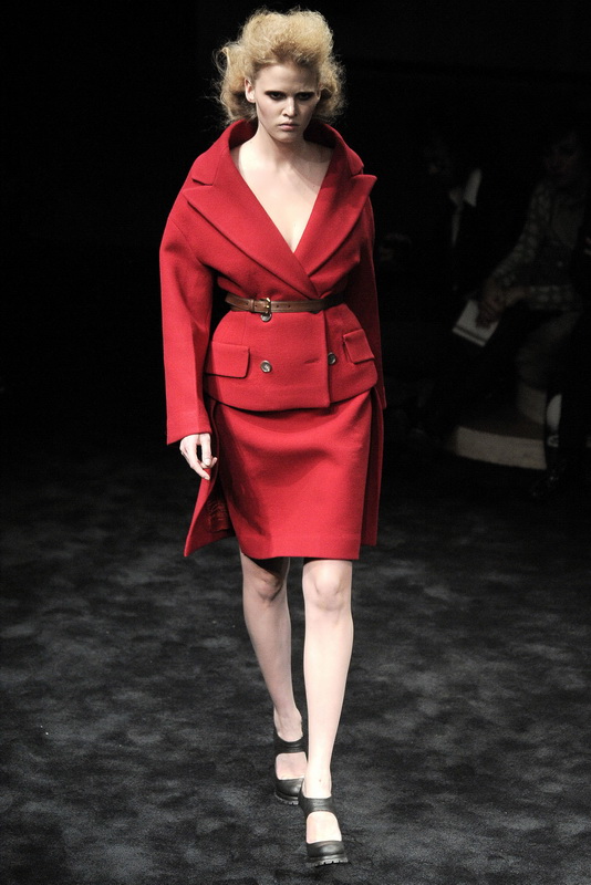 Prada 09ﶬDƬ