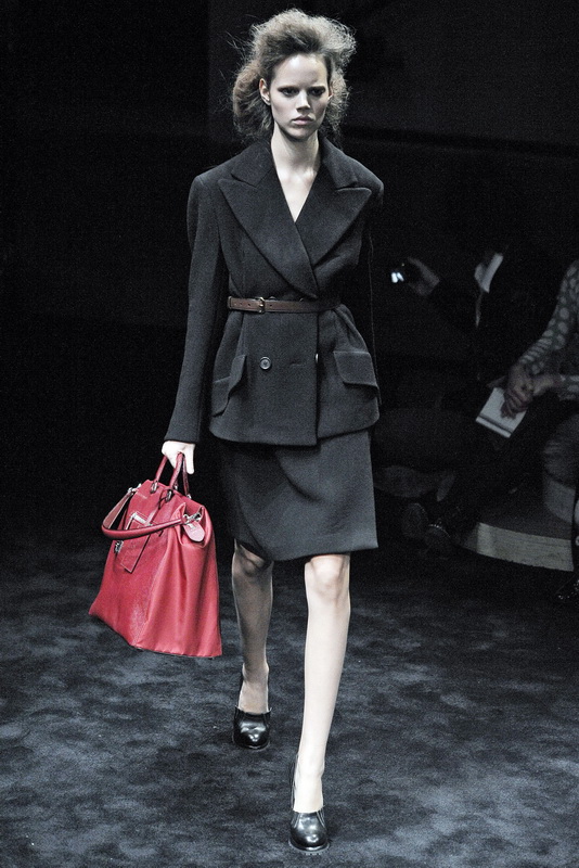 Prada 09ﶬDƬ