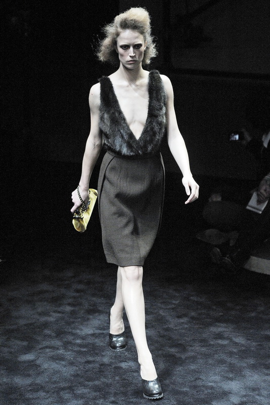 Prada 09ﶬDƬ