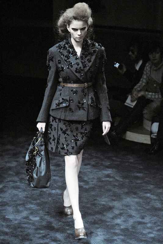Prada 09ﶬDƬ