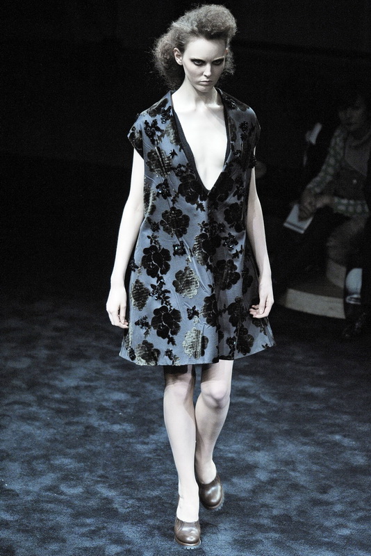 Prada 09ﶬDƬ