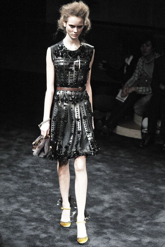 Prada 09ﶬDƬ