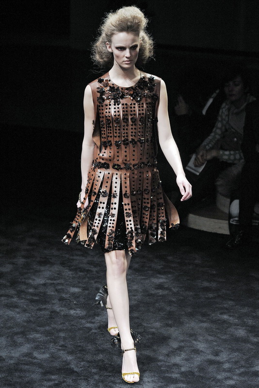 Prada 09ﶬDƬ
