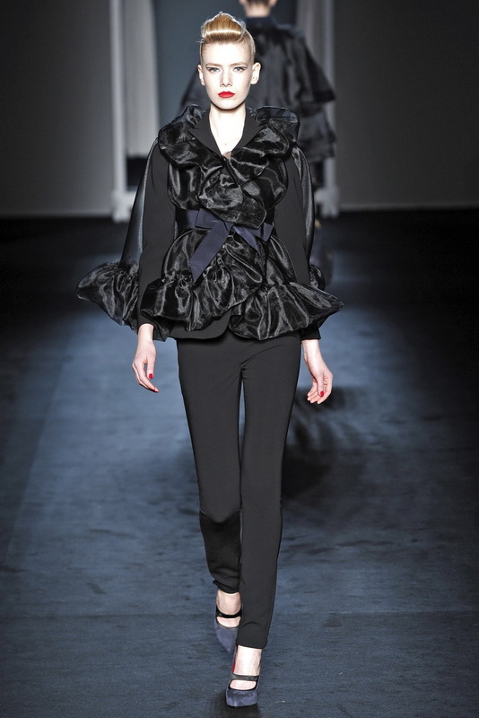 Moschino 09ﶬDƬ