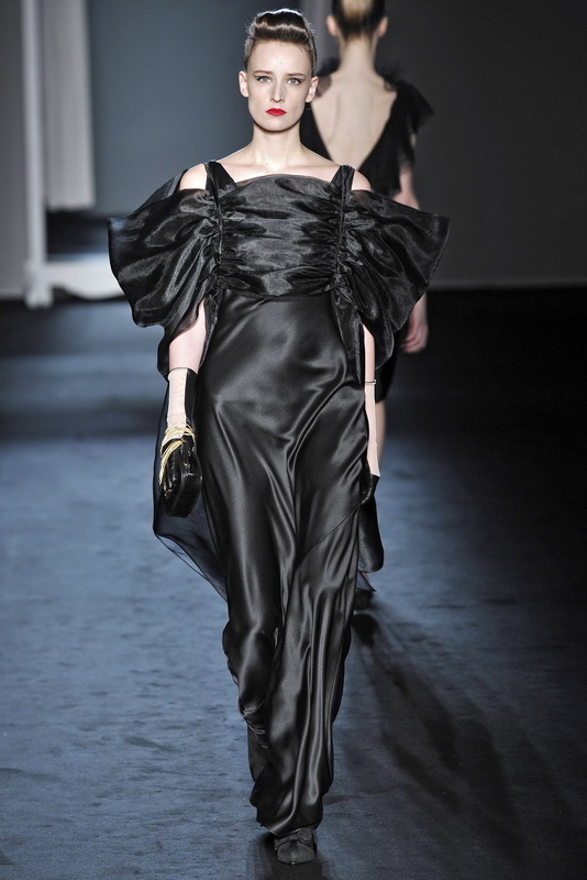 Moschino 09ﶬDƬ