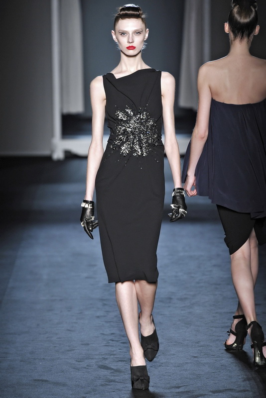 Moschino 09ﶬDƬ