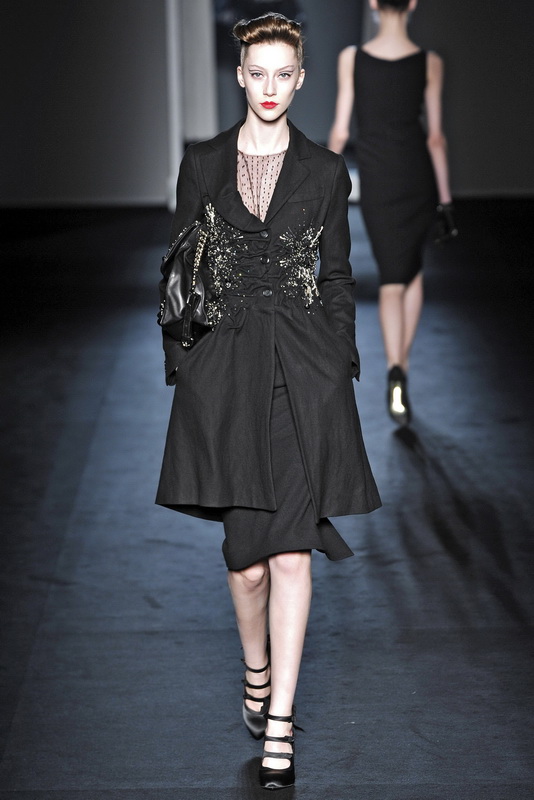 Moschino 09ﶬDƬ