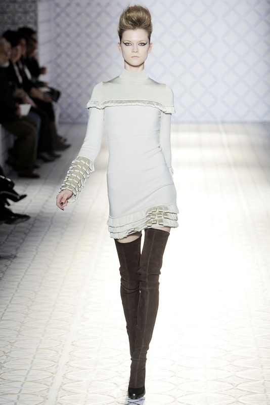 Pollini By Rifat Ozbek 09ﶬDƬ