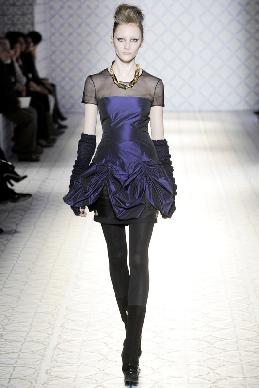 Pollini By Rifat Ozbek 09ﶬDƬ