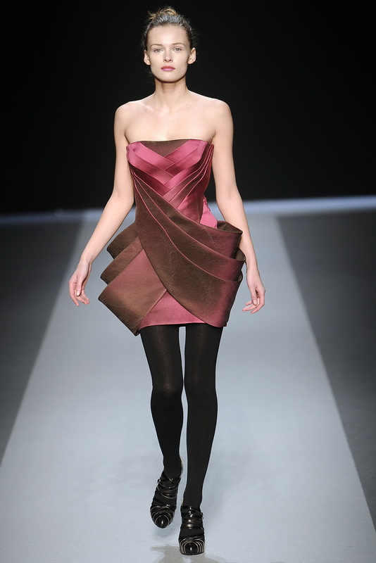 Emanuel ungaro 09ﶬDƬ