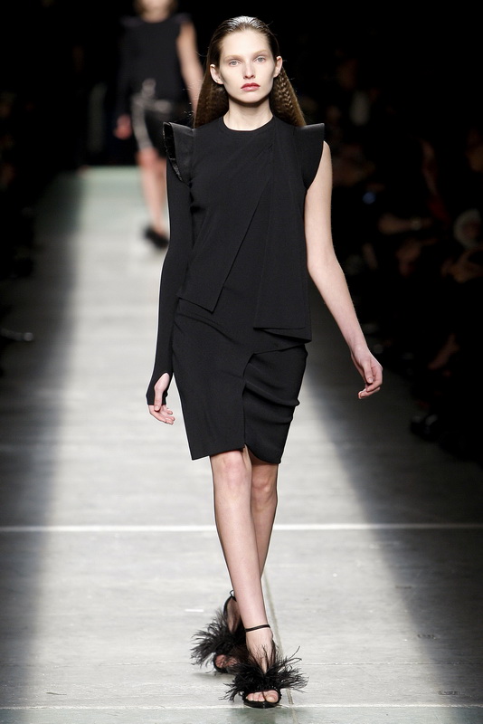 Givenchy 09ﶬDƬ