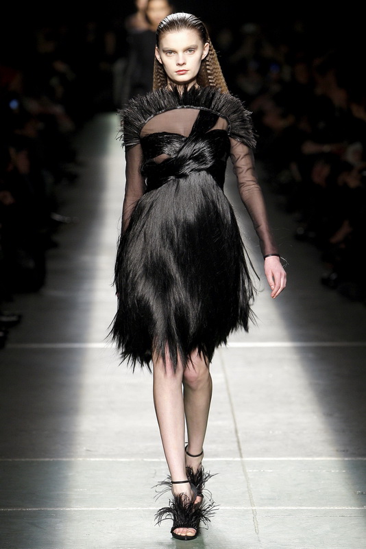 Givenchy 09ﶬDƬ