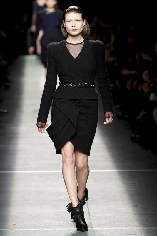 Givenchy 09ﶬDƬ
