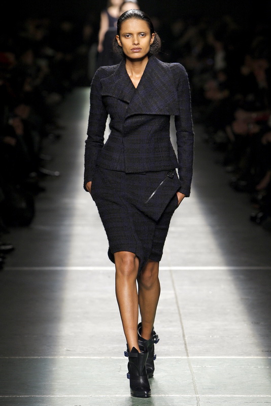 Givenchy 09ﶬDƬ