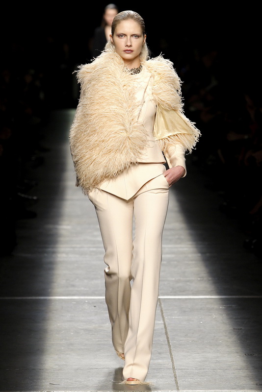 Givenchy 09ﶬDƬ