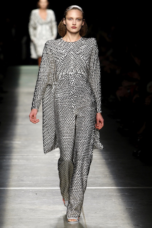 Givenchy 09ﶬDƬ