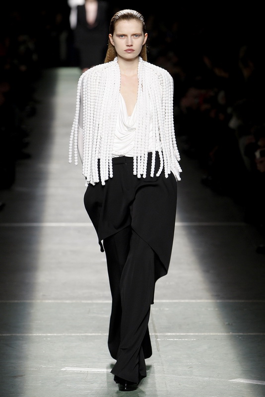 Givenchy 09ﶬDƬ