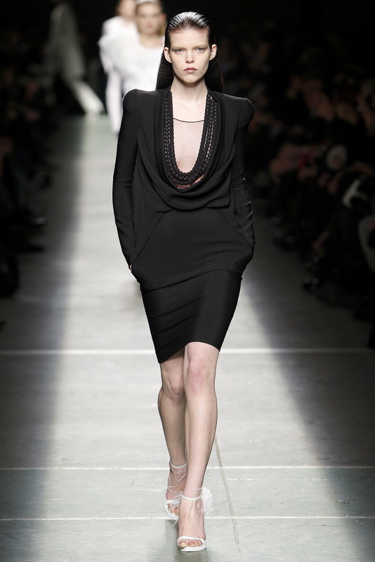 Givenchy 09ﶬDƬ
